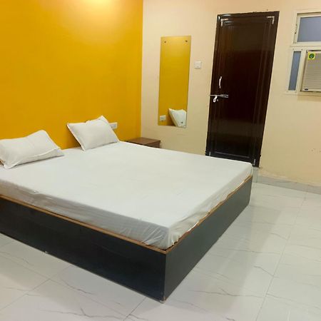 Rangoli Ac Rooms And Banquets Jhansi Bagian luar foto